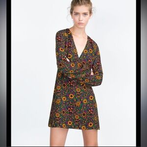 Zara Trafaluc Long Sleeve Floral Mini Dress - size XS